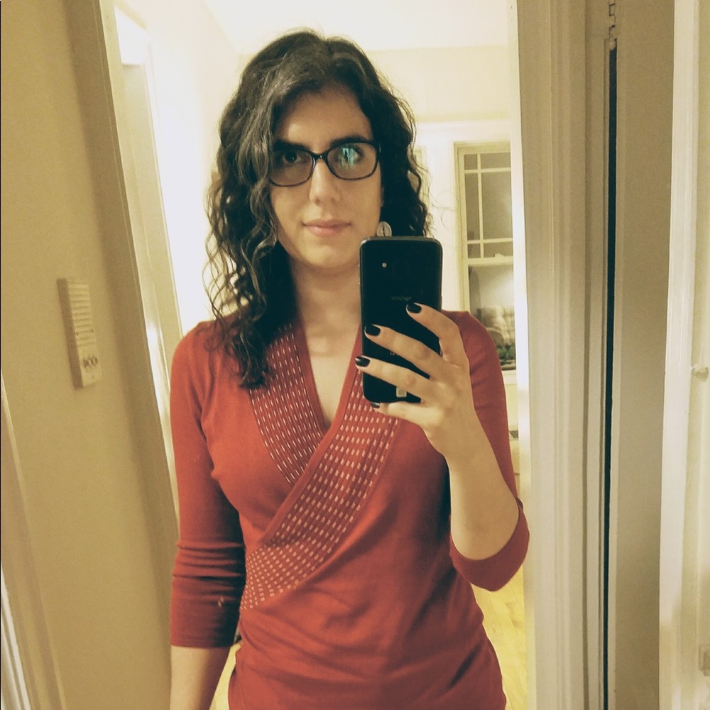 Meet your Posher, Cassandra